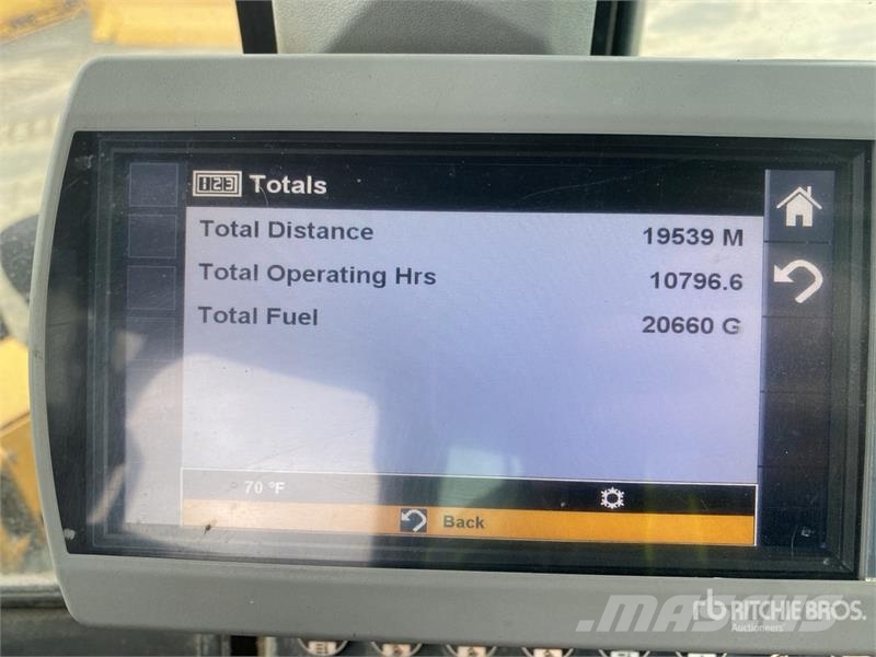 CAT 930K Kolesni nakladalci