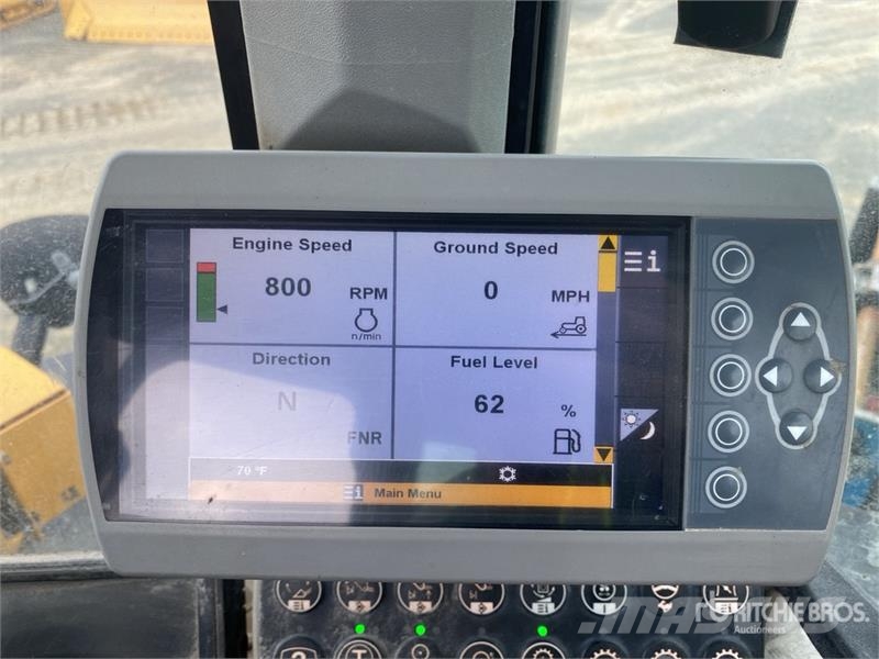 CAT 930K Kolesni nakladalci