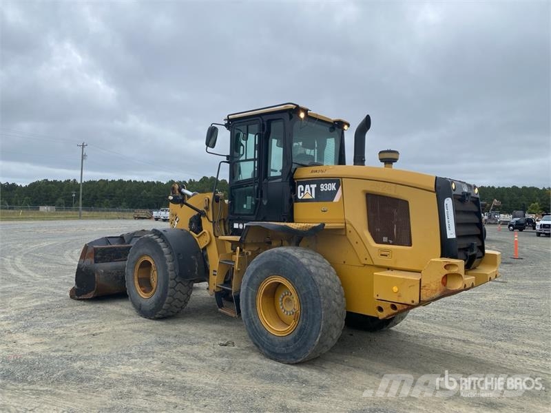 CAT 930K Kolesni nakladalci