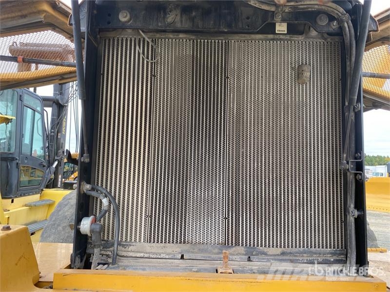 CAT 930K Kolesni nakladalci