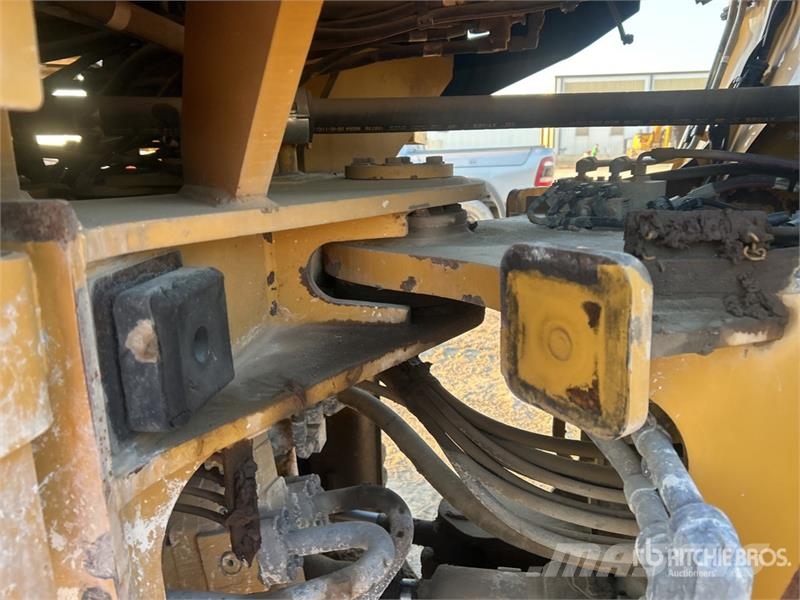 CAT 938 K Wheel Loader Kolesni nakladalci