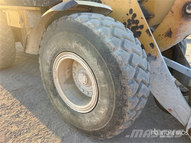 CAT 938 K Wheel Loader Kolesni nakladalci