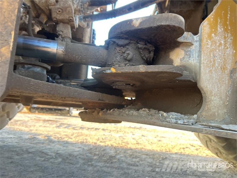 CAT 938 K Wheel Loader Kolesni nakladalci