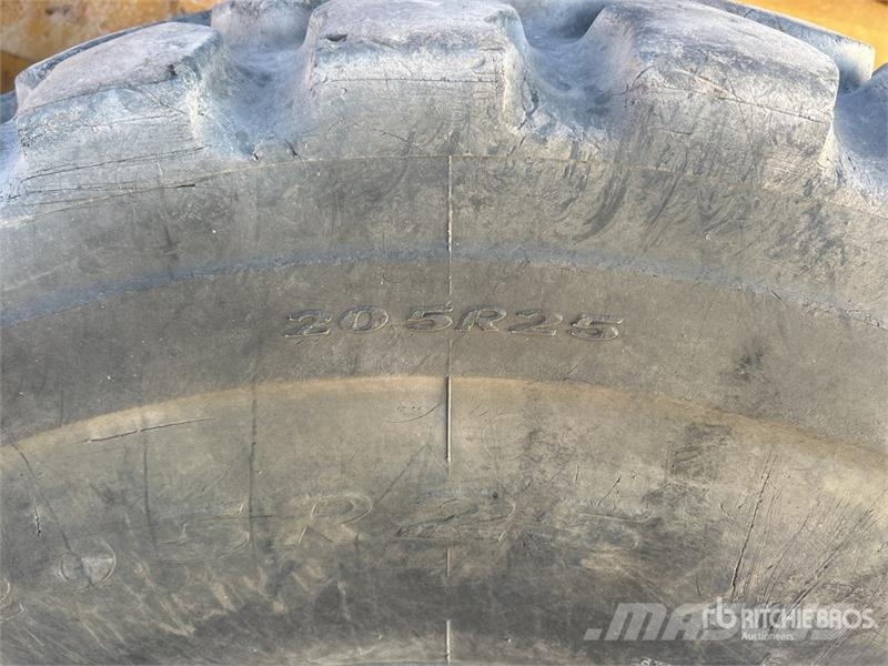 CAT 938 K Wheel Loader Kolesni nakladalci