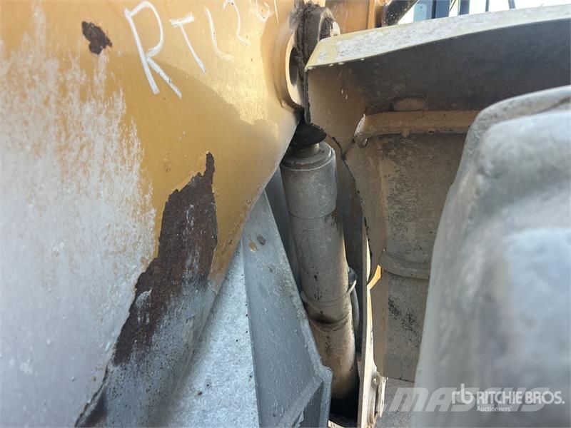 CAT 938 K Wheel Loader Kolesni nakladalci
