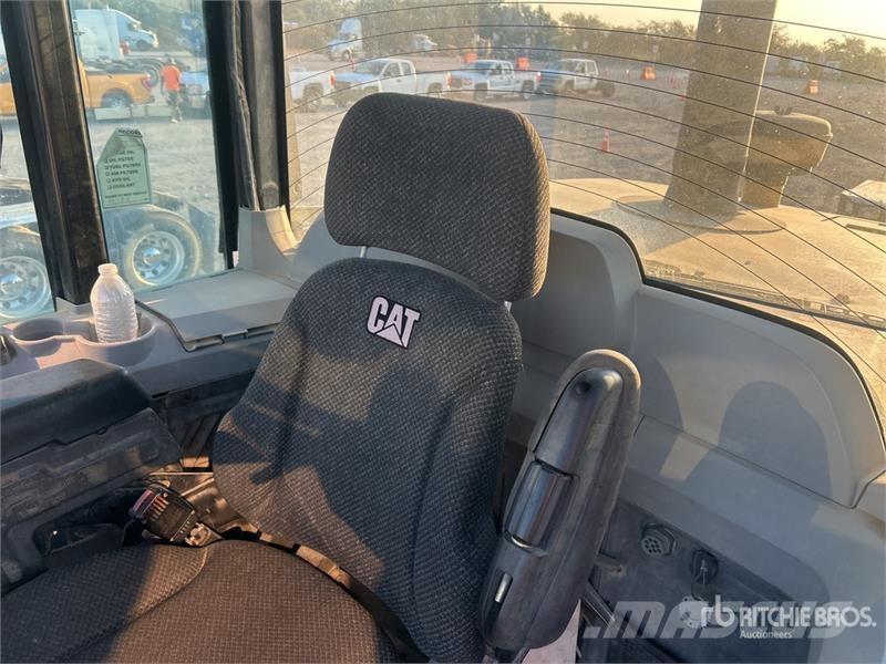 CAT 938 K Wheel Loader Kolesni nakladalci