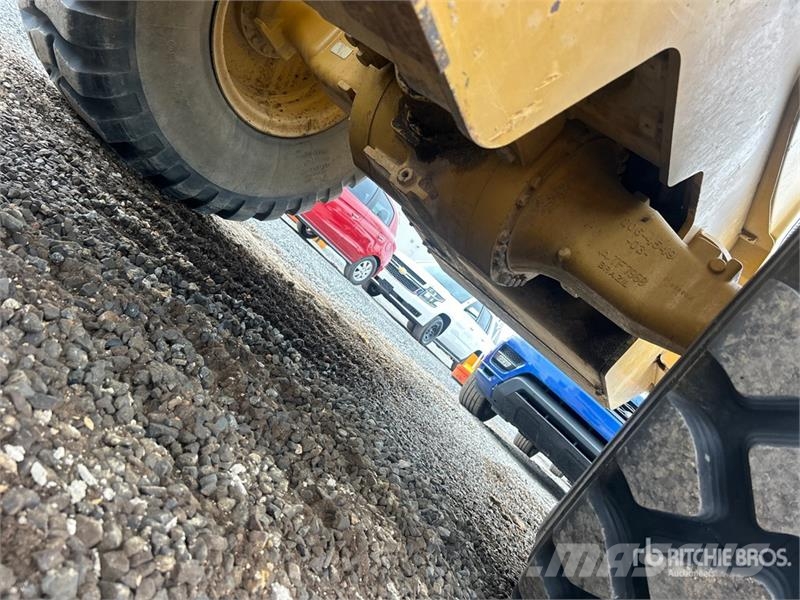 CAT 938G Series II Iekrāvēji uz riteņiem