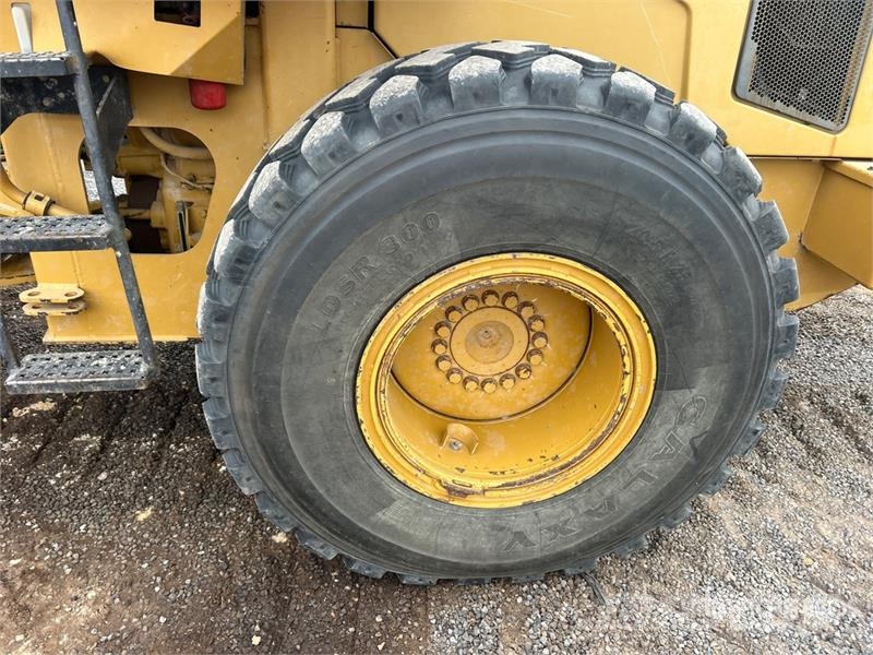 CAT 938G Series II Iekrāvēji uz riteņiem
