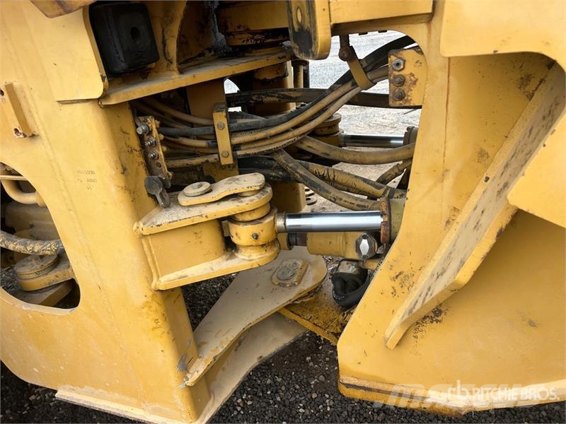 CAT 938G Series II Iekrāvēji uz riteņiem