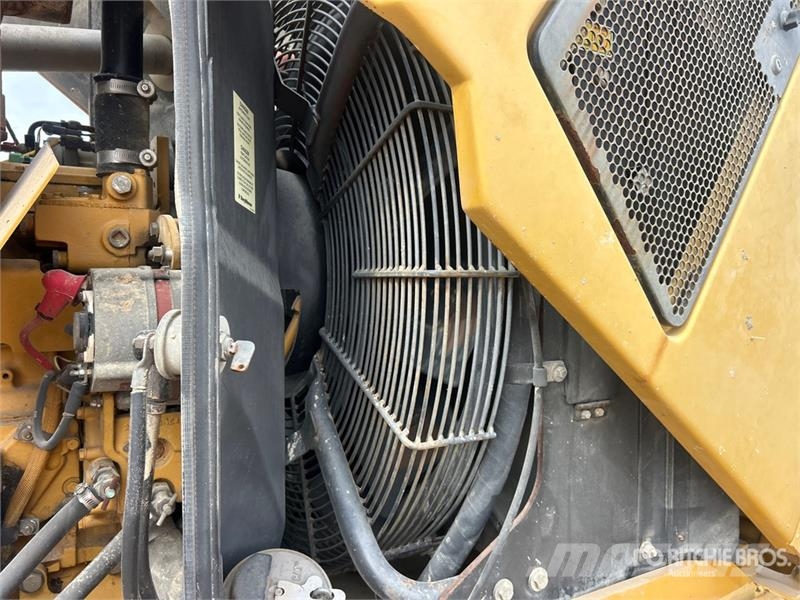 CAT 938G Series II Iekrāvēji uz riteņiem