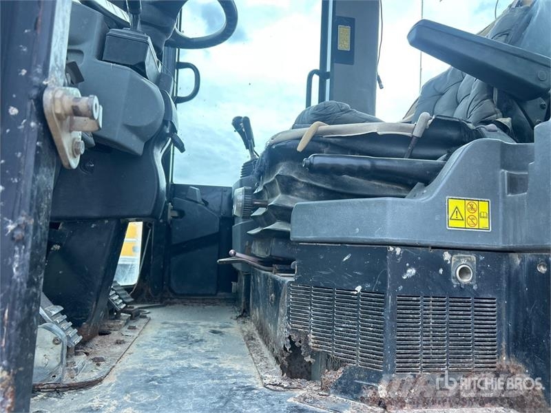 CAT 938G Series II Iekrāvēji uz riteņiem