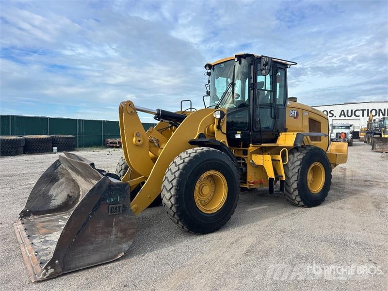 CAT 938M Rataslaadurid