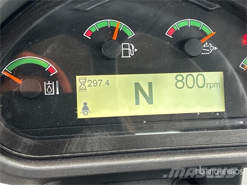 CAT 938M Kolesni nakladalci