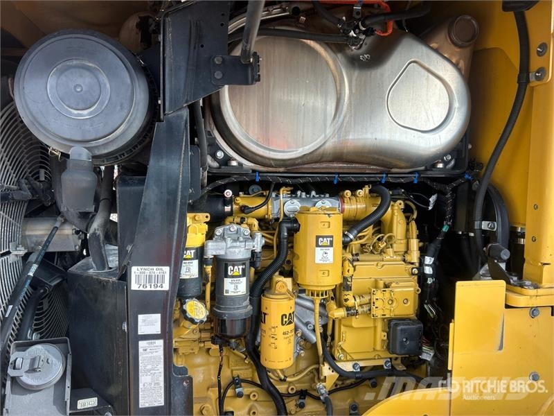 CAT 938M Rataslaadurid