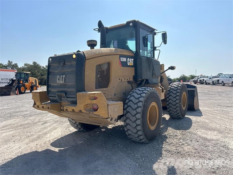 CAT 938M Gumikerekes homlokrakodók