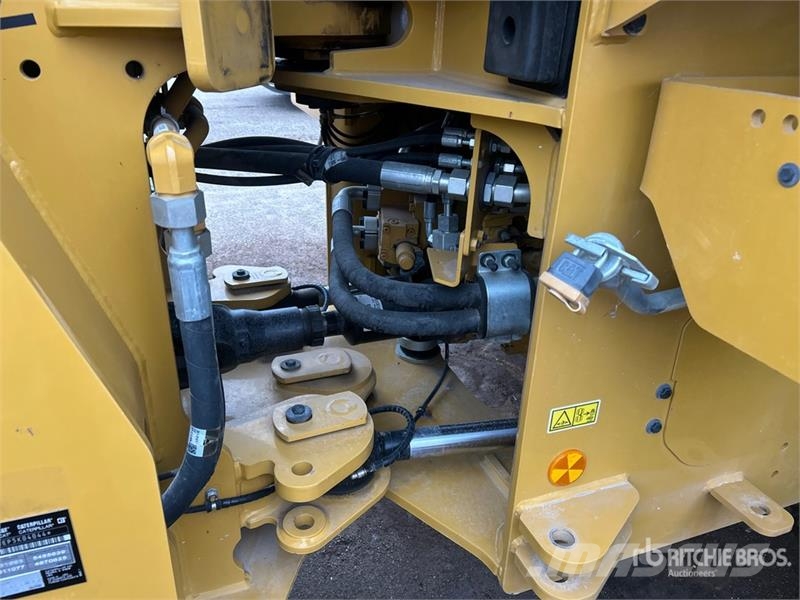 CAT 938M Kolesni nakladalci