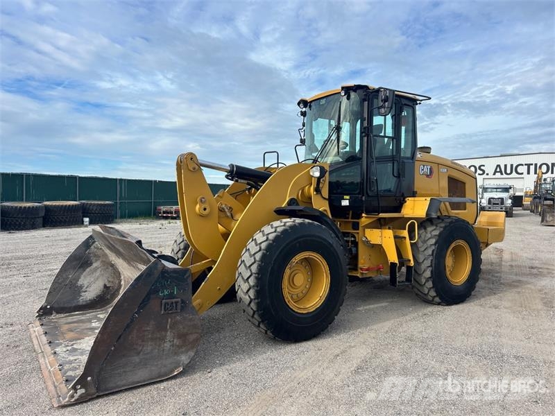 CAT 938M Rataslaadurid