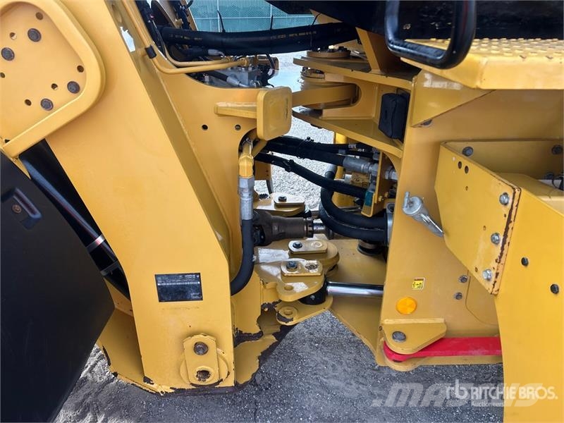 CAT 938M Rataslaadurid