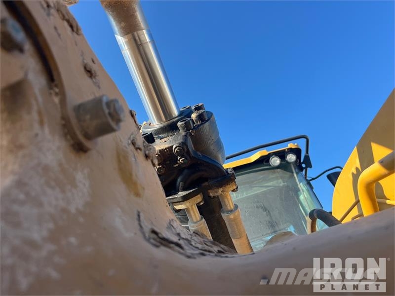 CAT 950M Wheel Loader Wheel loaders