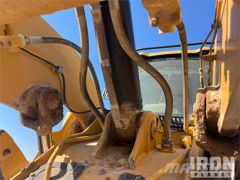 CAT 950M Wheel Loader Wheel loaders