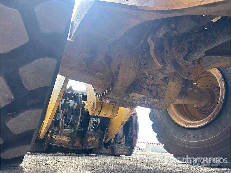 CAT 950M Wheel Loader 휠로우더