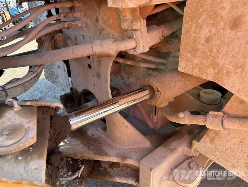 CAT 950M Wheel Loader Gumikerekes homlokrakodók