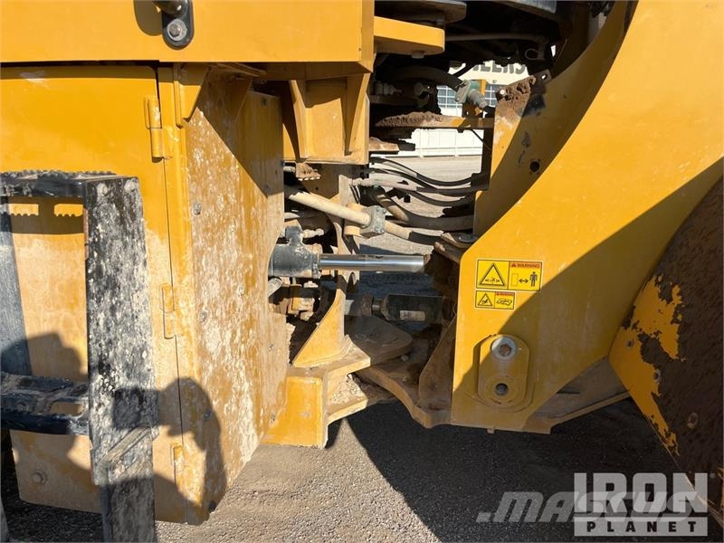 CAT 950M Wheel Loader Wheel loaders