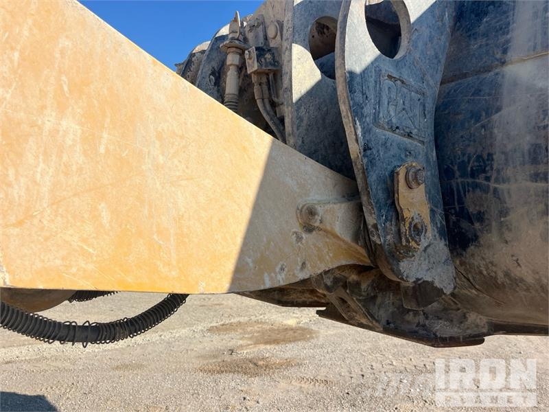 CAT 950M Wheel Loader Wheel loaders