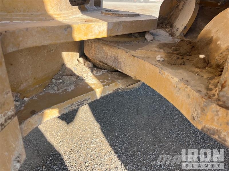 CAT 950M Wheel Loader Wheel loaders