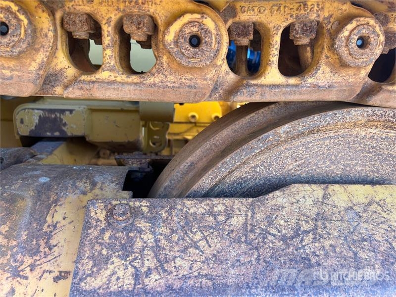 CAT 953 Larvebåndslæssere