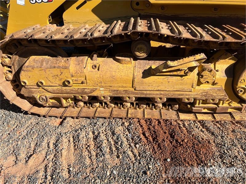 CAT 953 Larvebåndslæssere