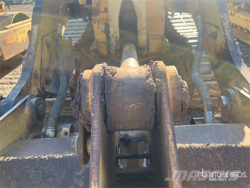 CAT 953B クローラーローダー
