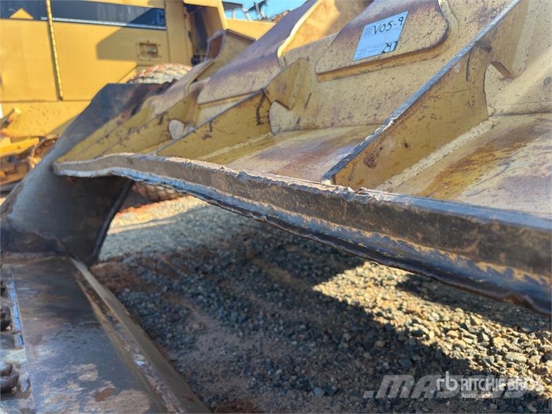 CAT 953B クローラーローダー