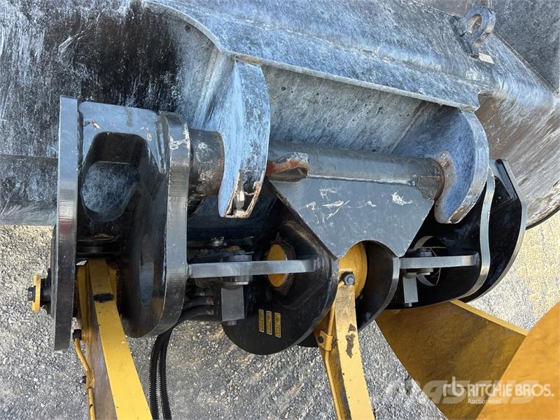 CAT 962 Wheel Loader Kolesové nakladače