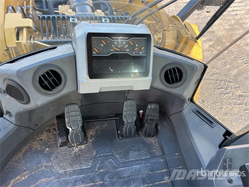 CAT 962 Wheel Loader Kolesové nakladače