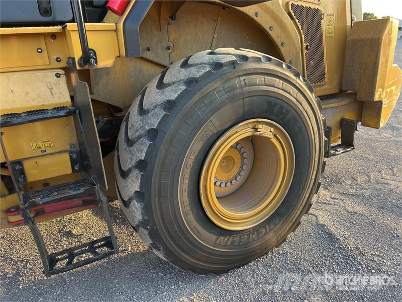 CAT 962 Wheel Loader Kolesové nakladače