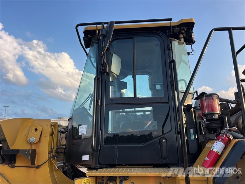 CAT 962 Wheel Loader Kolesové nakladače