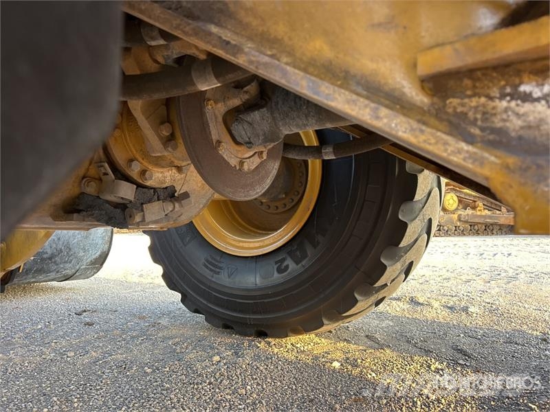 CAT 962 Wheel Loader Kolesové nakladače