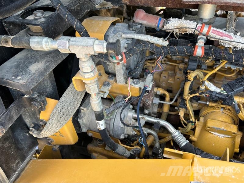CAT 966K Wheel Loader Kolesni nakladalci