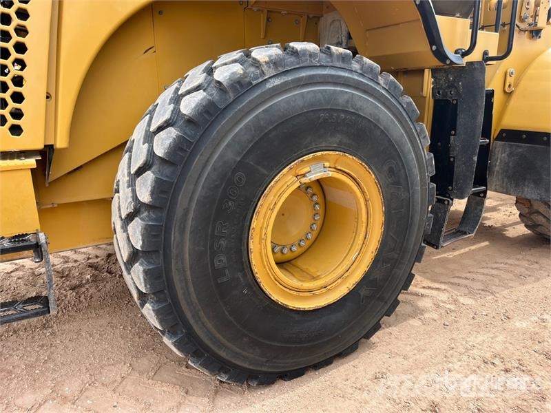 CAT 966K Wheel Loader Wheel loaders