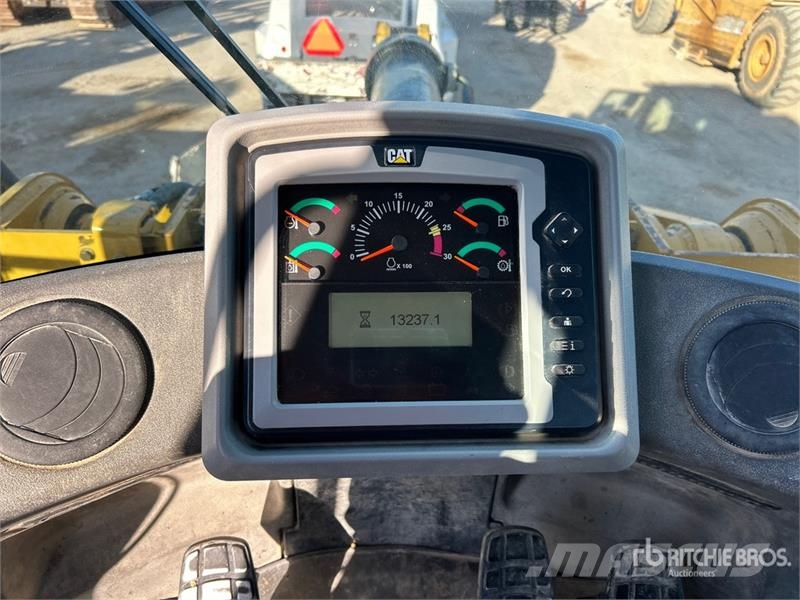 CAT 966K Wheel Loader Kolesni nakladalci