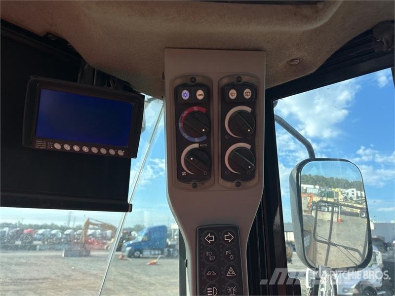 CAT 966K Wheel Loader 휠로우더