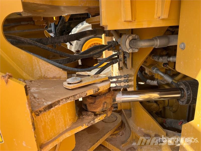 CAT 966K Wheel Loader Wheel loaders