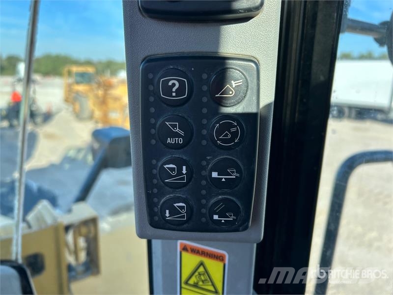 CAT 966K Wheel Loader Kolesni nakladalci