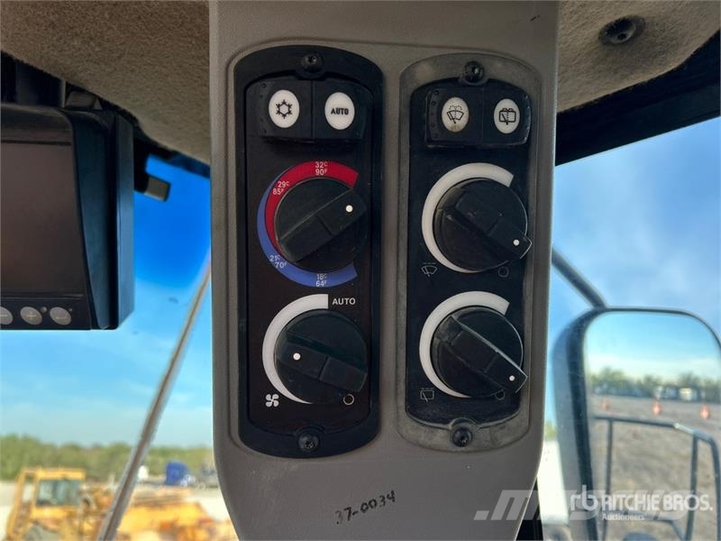 CAT 966K Wheel Loader Kolesni nakladalci
