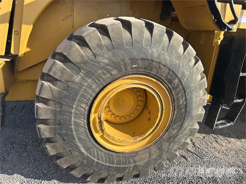 CAT 966K Wheel Loader 휠로우더