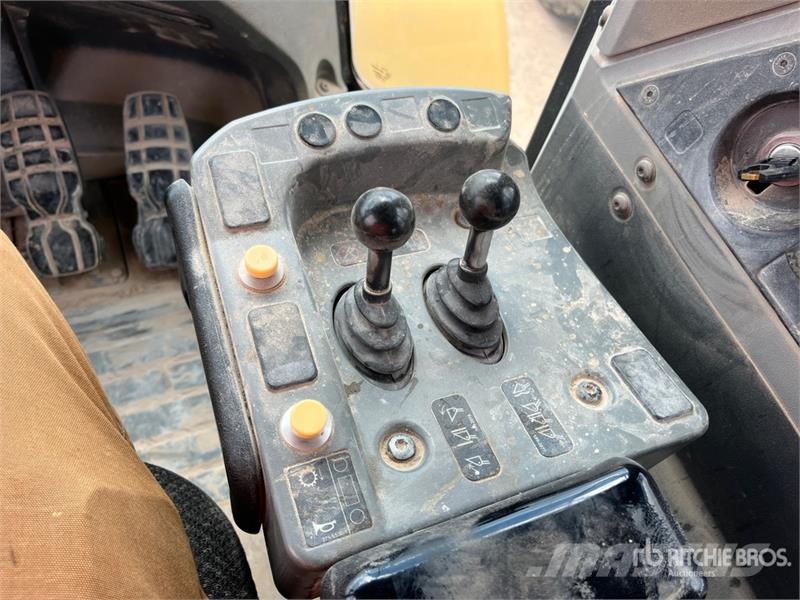 CAT 966K Wheel Loader Wheel loaders