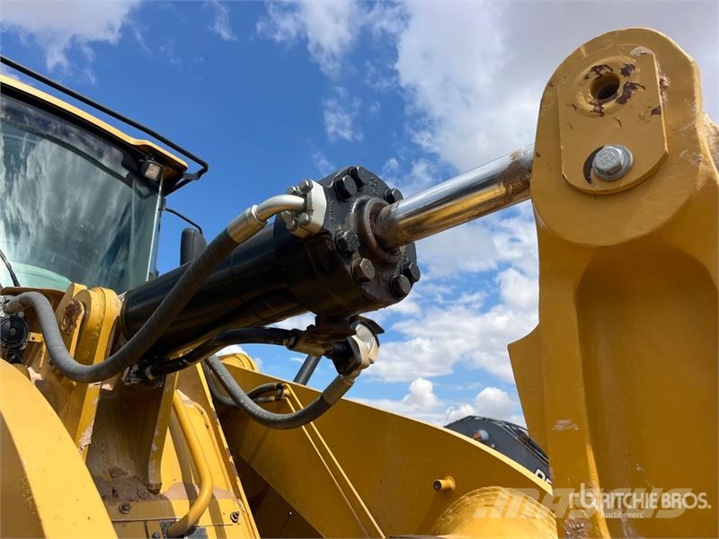 CAT 966K Wheel Loader Wheel loaders
