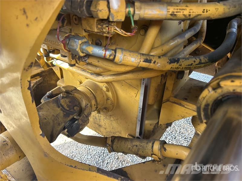 CAT 966K Wheel Loader 휠로우더