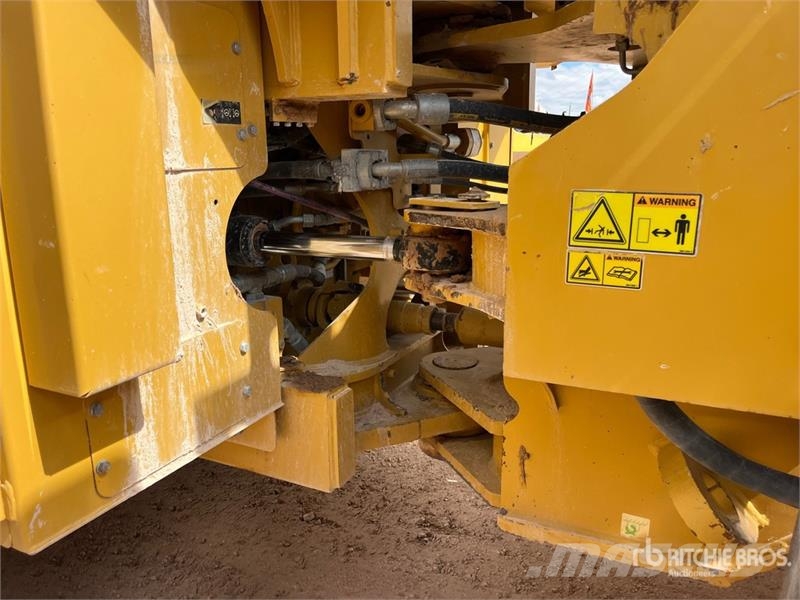 CAT 966K Wheel Loader Wheel loaders